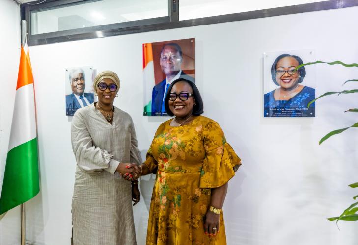 Côte d’Ivoire : 10ème anniversaire de la caravane du livre dans le cavally/ La Ministre d’État Anne Désirée Ouloto-Lamizana a accordé une audience à l’écrivaine Anzata Ouattara 